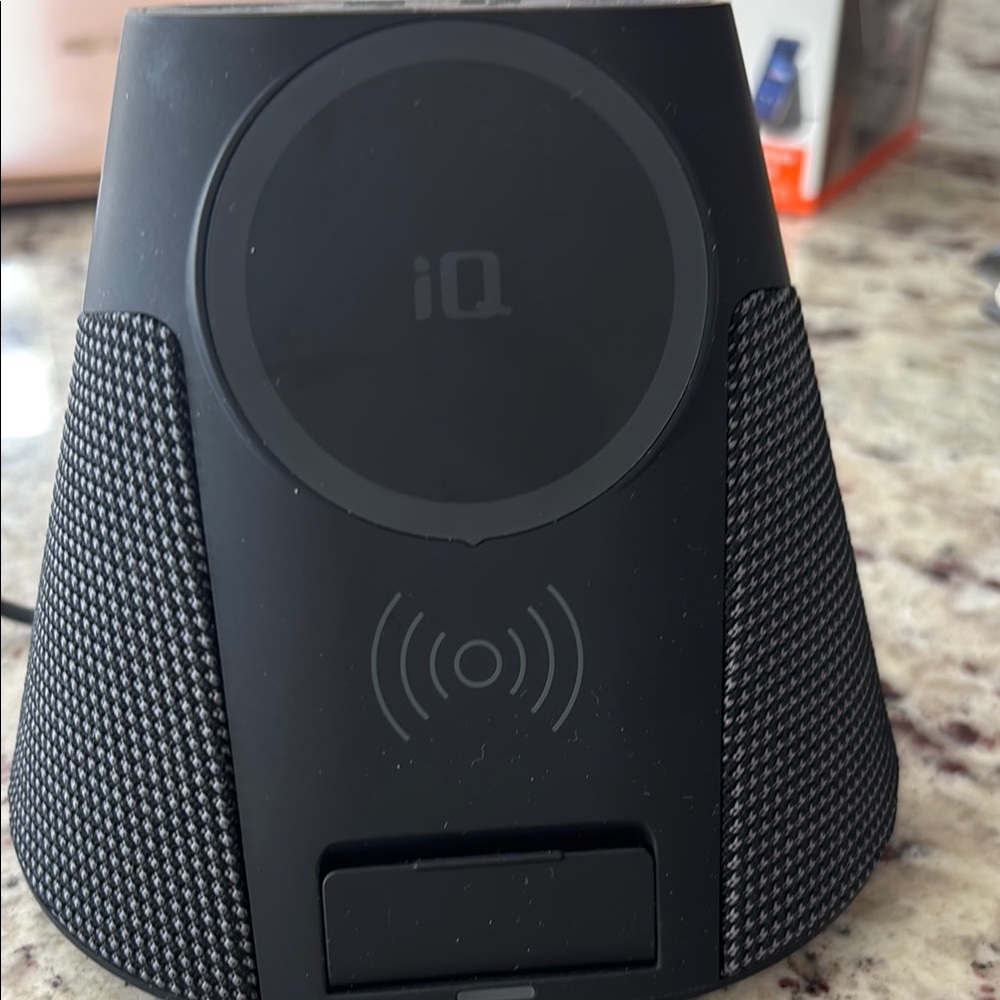 iQ Wave Home Speaker